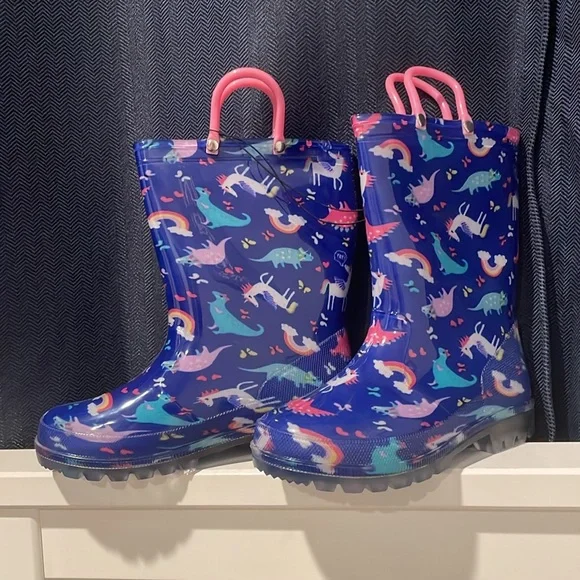 Rainboots - Picture 2 of 4